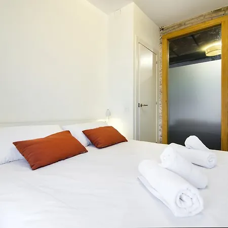 Happy People Sagrada Familia St Pau Apartamento