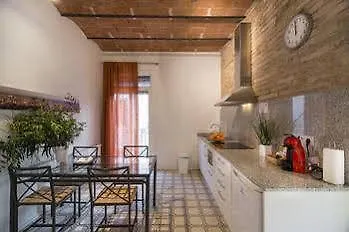 Apartment Happy People Gaudi Sant Pau Barcelona